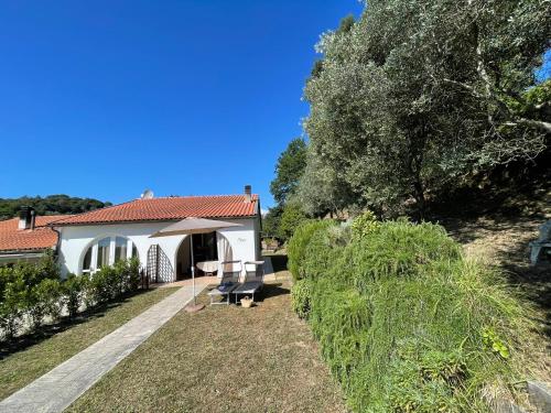 Casa Rosmarino grill Wi Fi by ToscanaTour — 4-Star Luxury Hotel in Riparbella, Italy