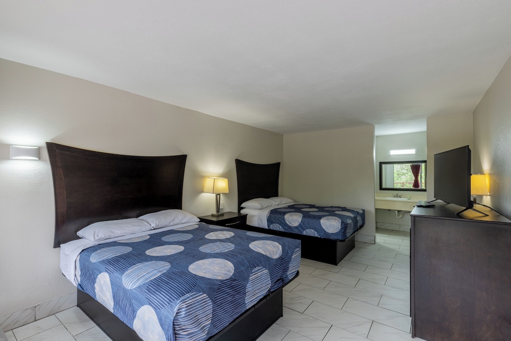 Executive Inn Beeville US 181 By Capital O - featured photo