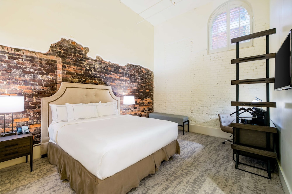 Hotel Florence Tapestry Collection by Hilton - photo 12