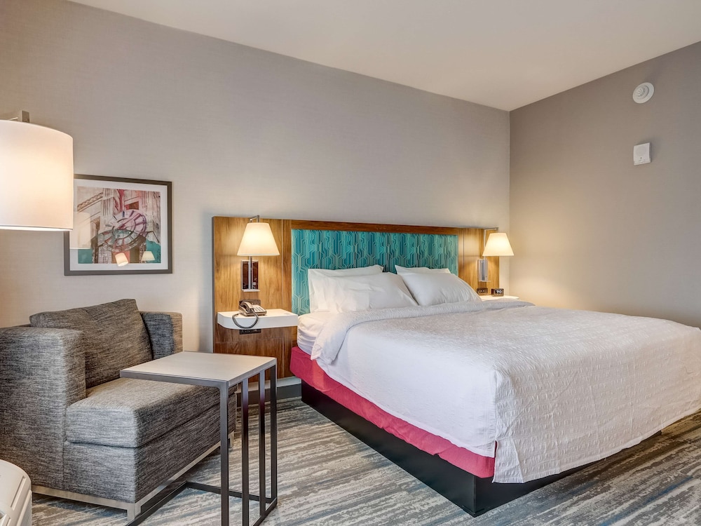 Hampton Inn and Suites by Hilton Cincinnati Midtown Rookwood - photo 21