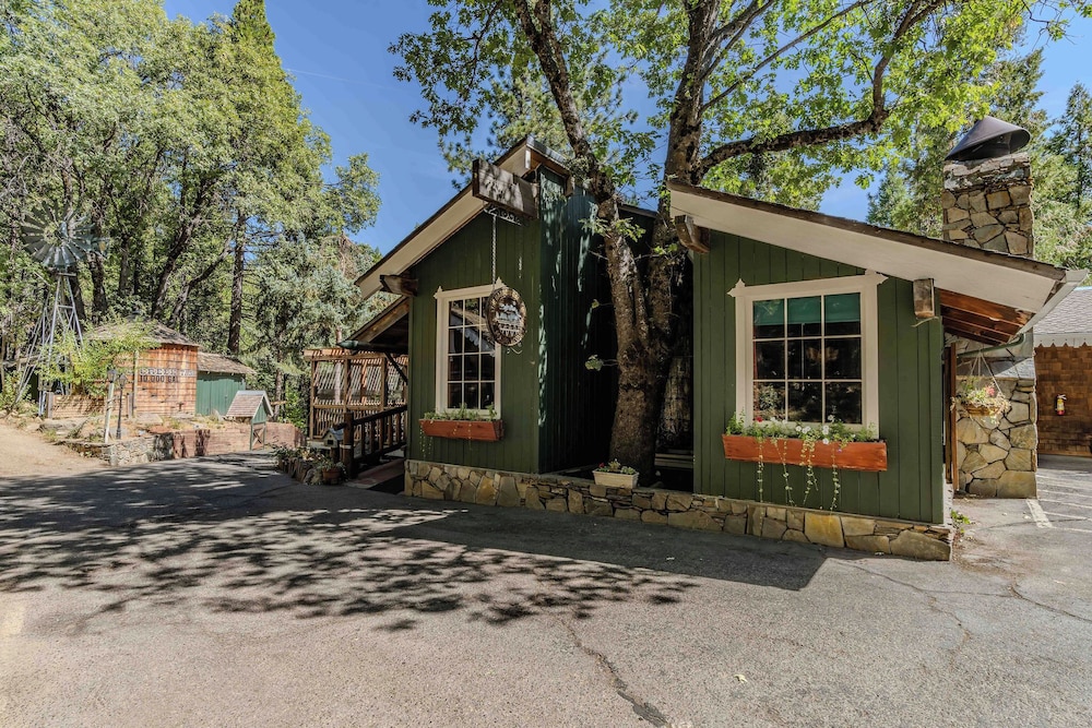 Narrow Gauge Inn - photo 49