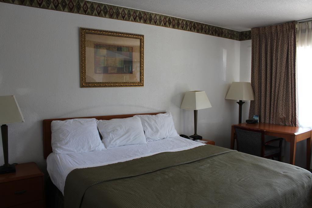 Yuma 4th Ave. Travelodge - photo 14