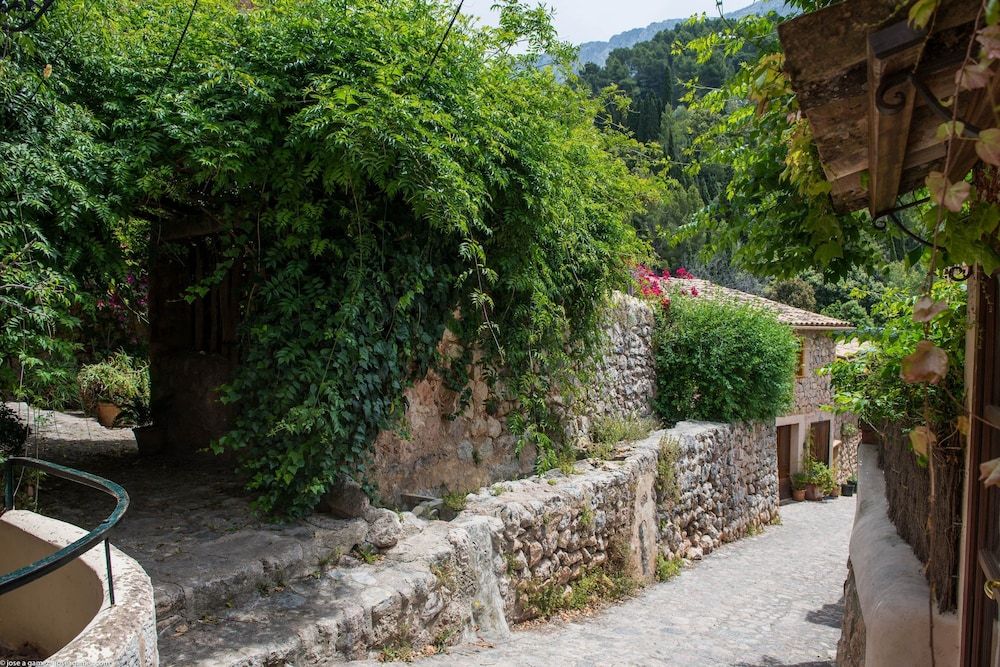 S'Olivaret Fornalutx — 4-Star Luxury Hotel in Fornalutx, Spain