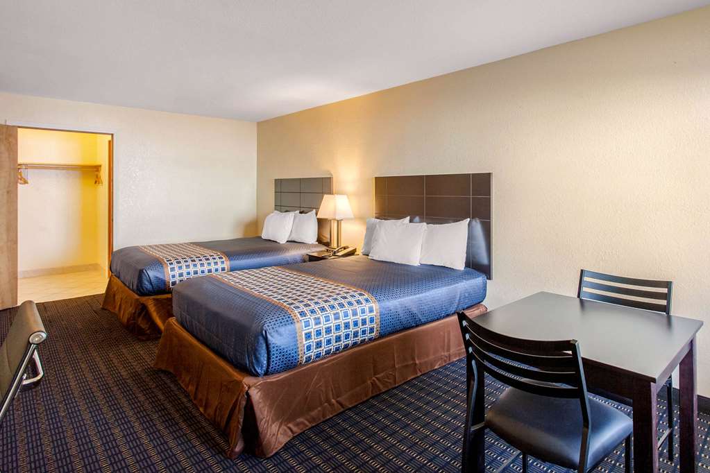 Rodeway Inn Coeur d'Alene - photo 17