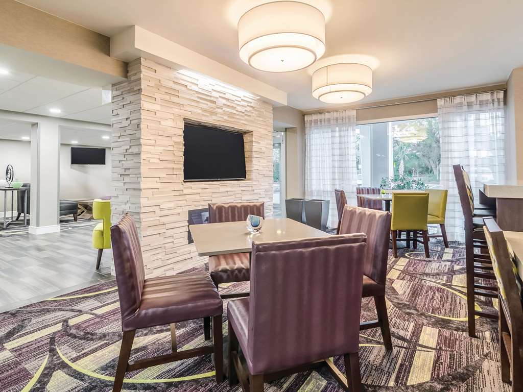 La Quinta Inn & Suites by Wyndham Myrtle Beach N Kings Hwy - photo 51