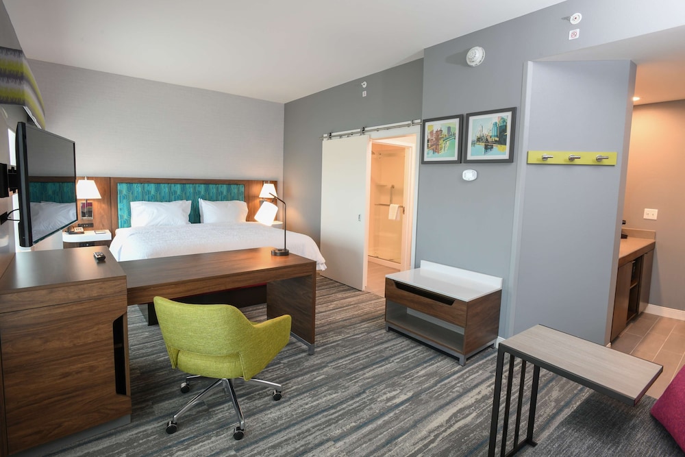 Hampton Inn & Suites Cincinnati Liberty Township - photo 19