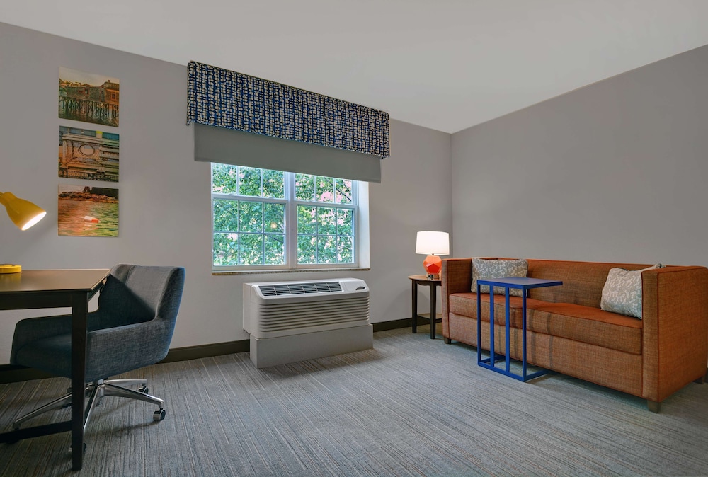 Hampton Inn Bath - photo 23
