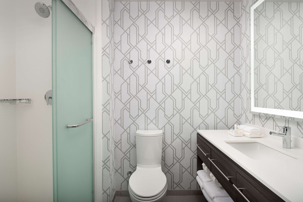 Home2 Suites by Hilton Denver Central Park - photo 29