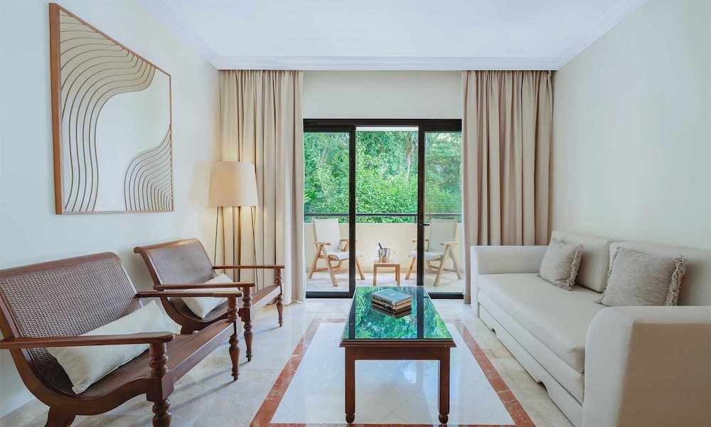 Grand Palladium Select White Sand Resort & Spa All Inclusive