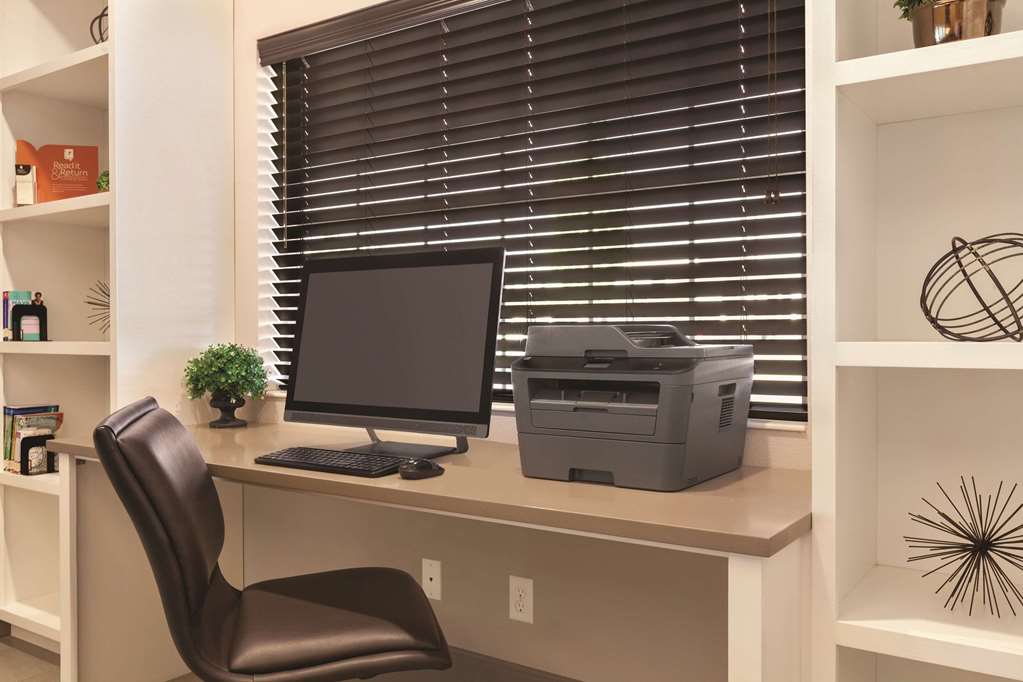 Country Inn & Suites by Radisson Prineville OR - photo 18
