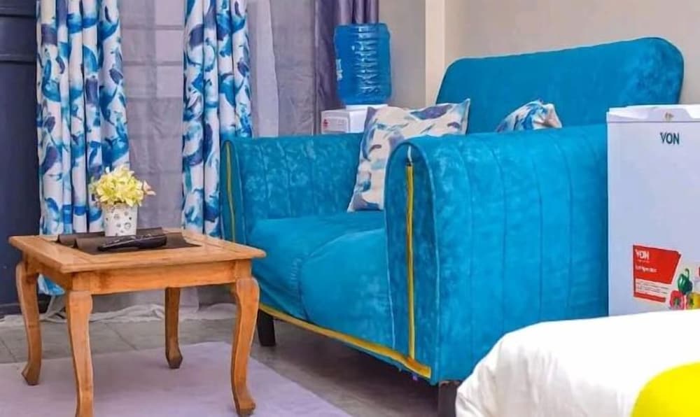 Lux Suites Mattlet Studio Apartments TRM