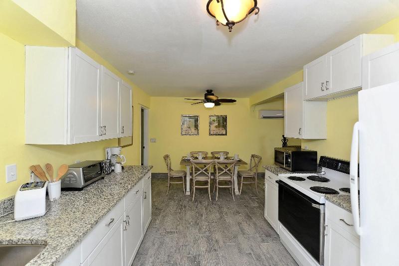Siesta Key Palms Resort - photo 169