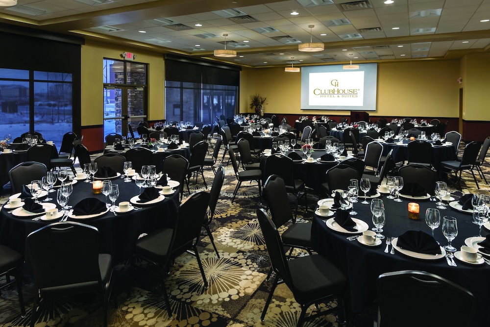 ClubHouse Hotel & Suites Fargo - photo 33