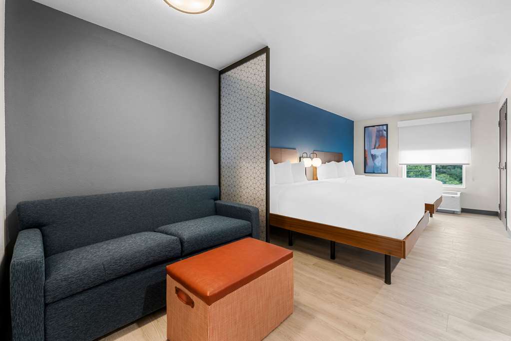 Everhome Suites Fayetteville near Fort Bragg in Fayetteville, United States