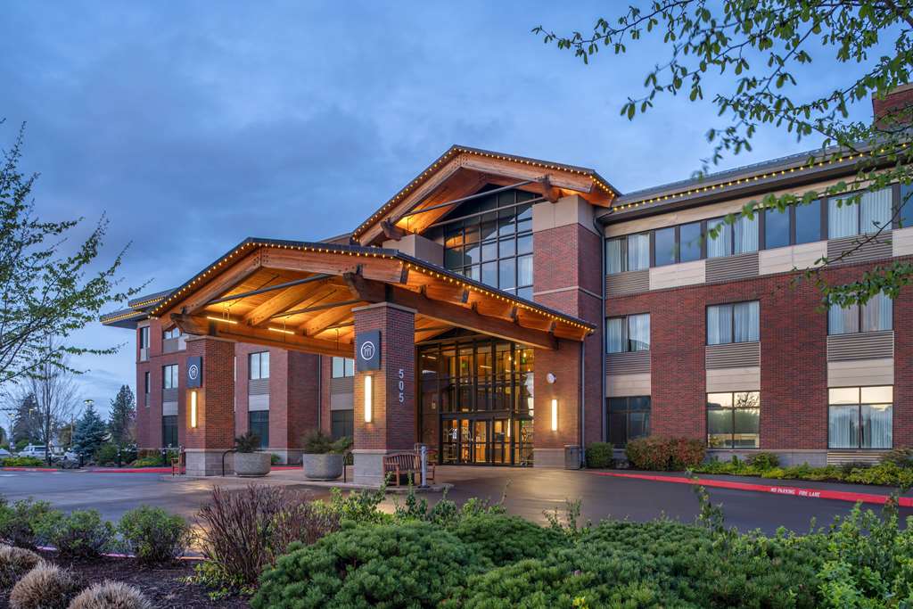 Best Western Premier Boulder Falls Inn - featured photo