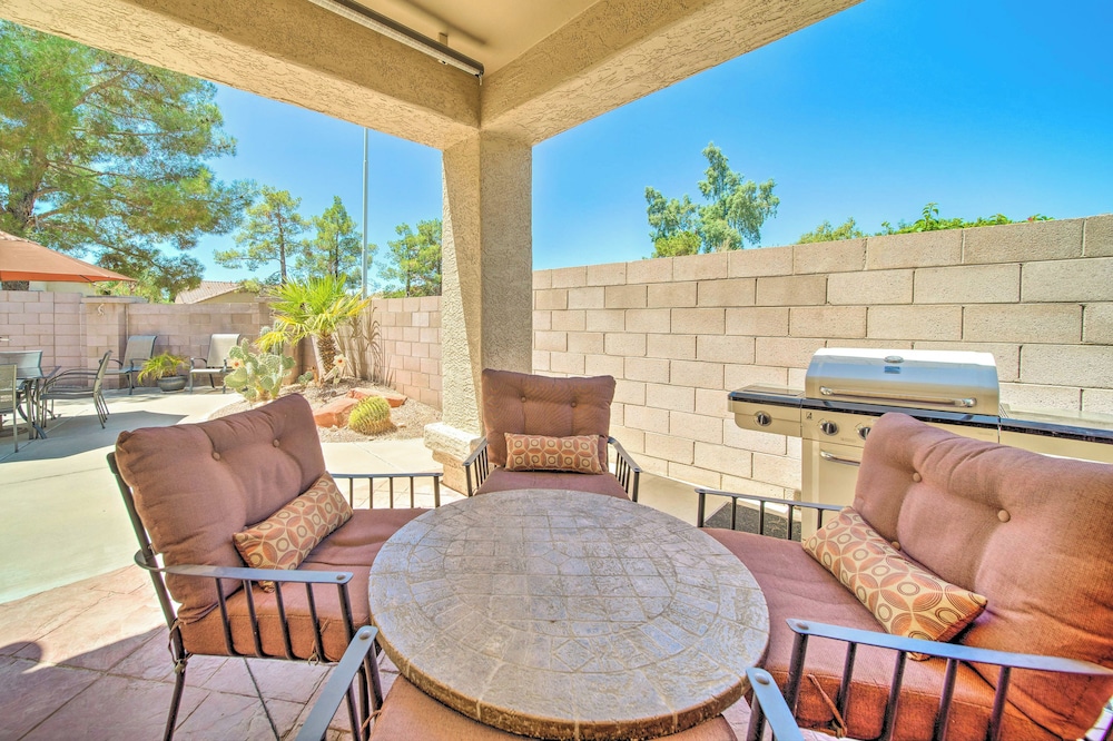 Bright Chandler Home with Hot Tub Golf Hike And Shop — 4-Star Luxury Hotel in Chandler, United States