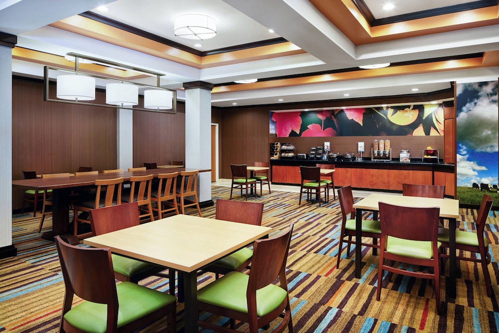 Fairfield Inn & Suites by Marriott Plainville - photo 37