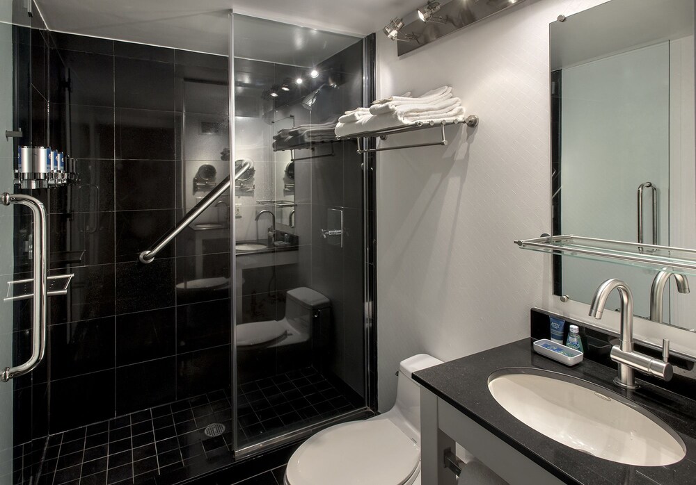 Four Points by Sheraton Manhattan SoHo Village - photo 10