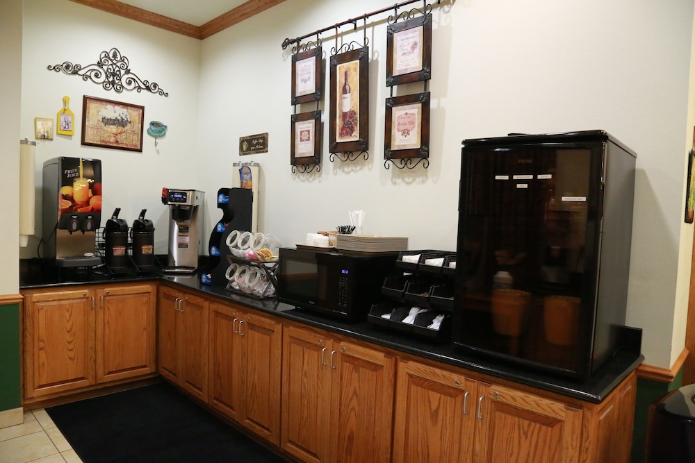 Horizon Inn and Suites - photo 39