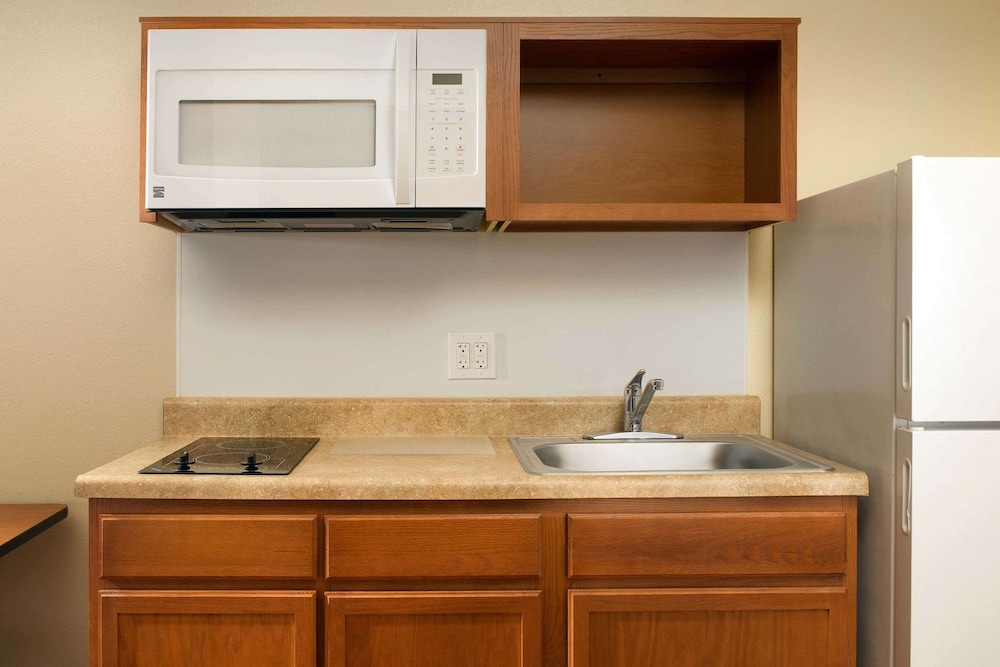 WoodSpring Suites Louisville Jeffersontown - photo 8