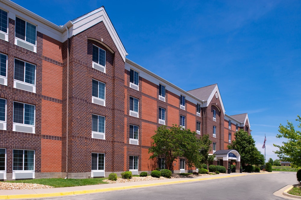 Candlewood Suites Olathe by IHG - photo 34