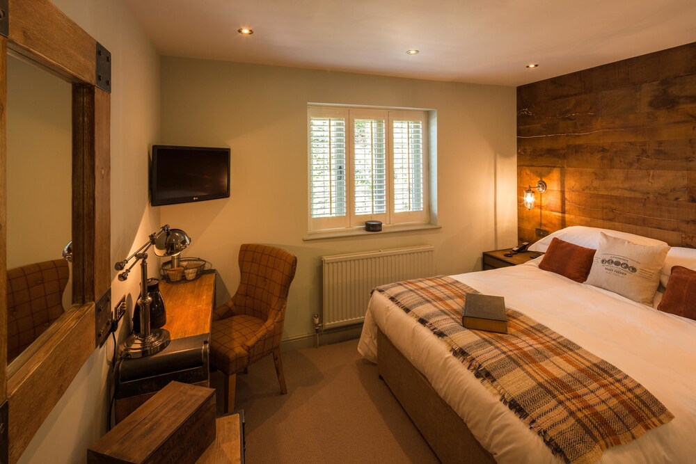 The Maytime Inn — Burford — photo 5