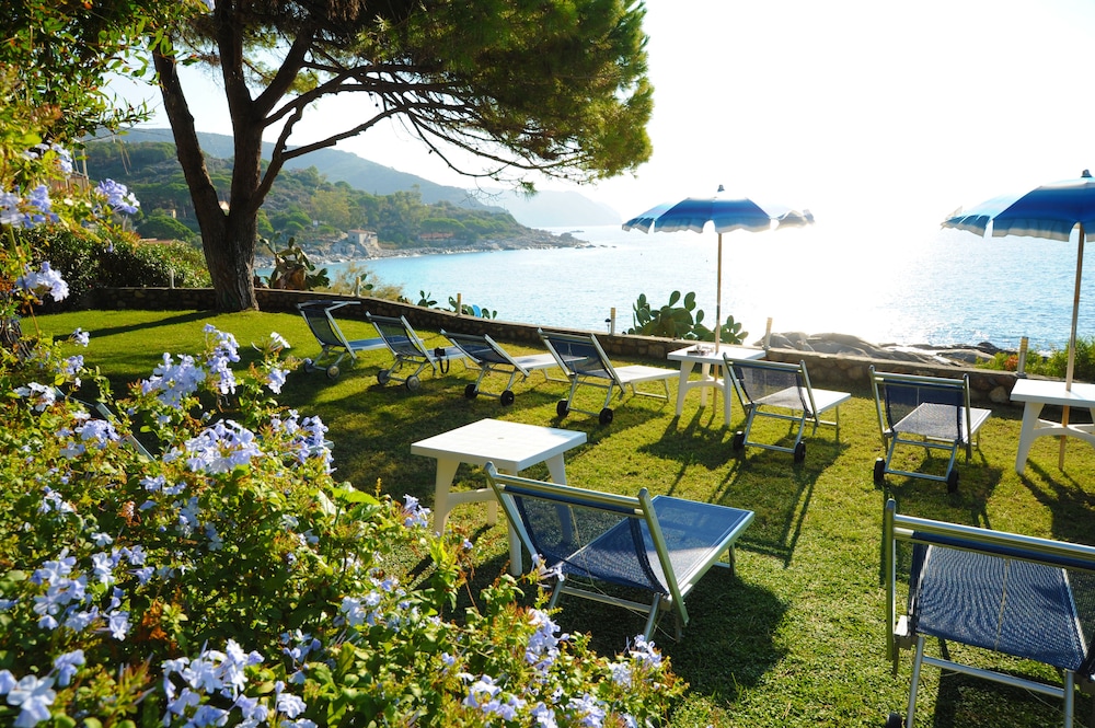 Hotel La Stella in Marina Di Campo, Italy