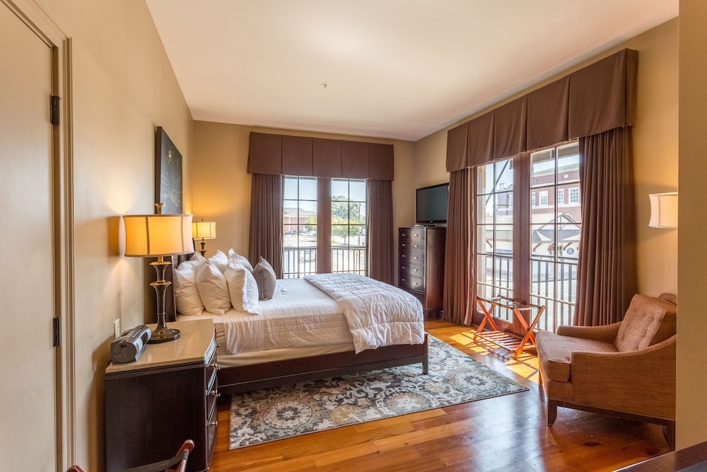 The Bleckley Inn - photo 9