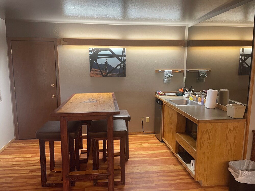 Americas Best Value Inn Butte - photo 23
