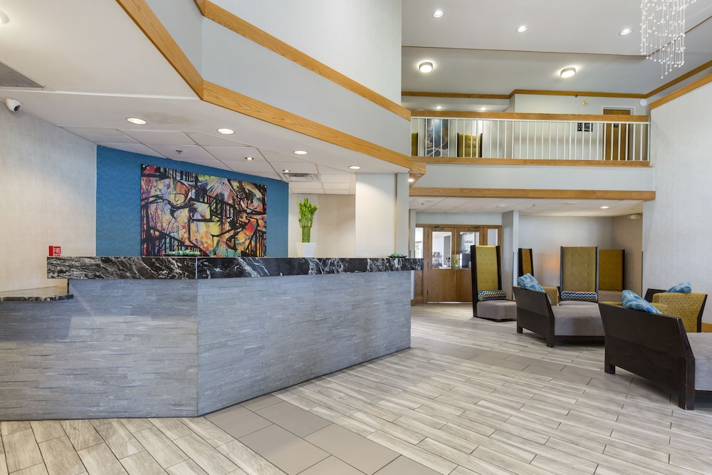 Greenstay Hotel & Suites - photo 6