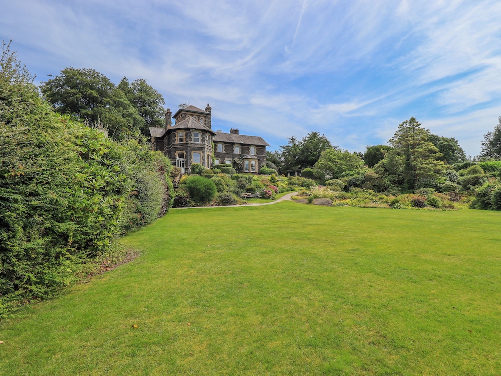 Domvs in Windermere, United Kingdom