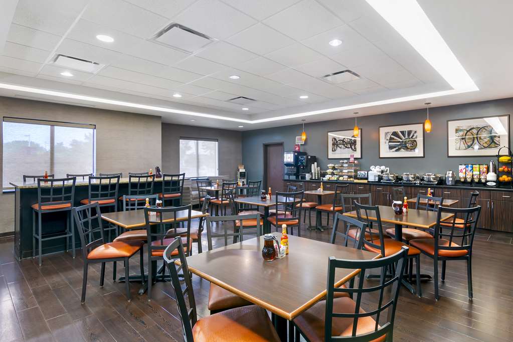 Best Western Plus Olathe Hotel - photo 23