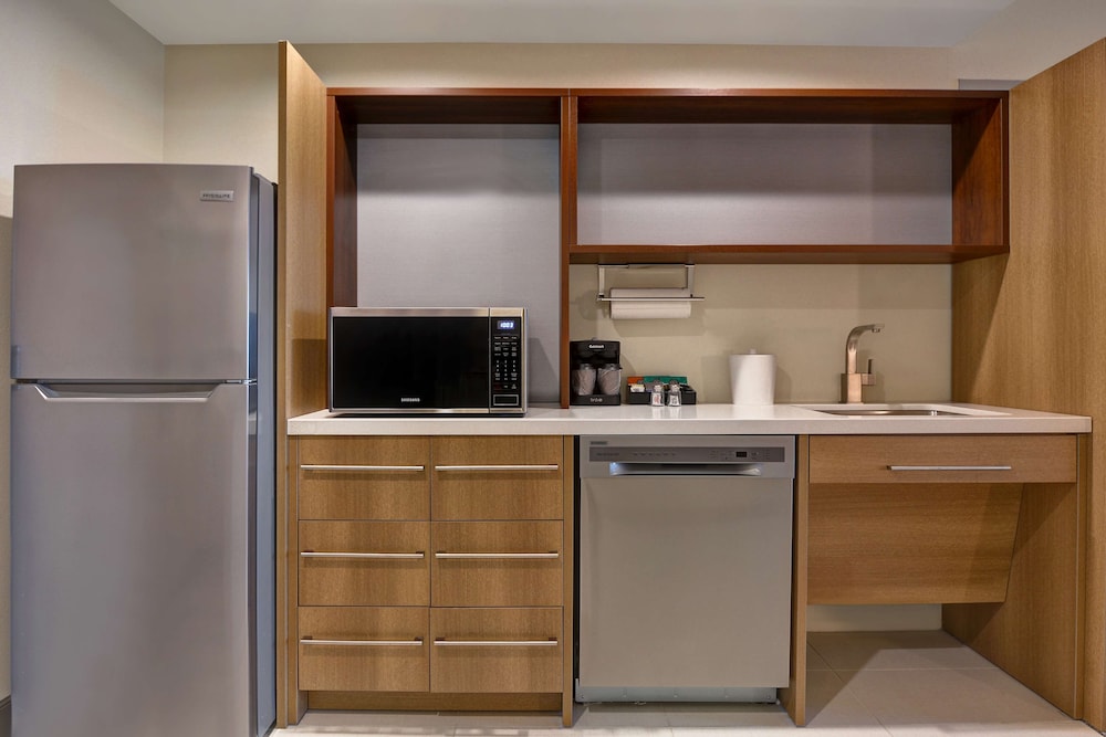 Home2 Suites by Hilton Orlando at Flamingo Crossings - photo 14