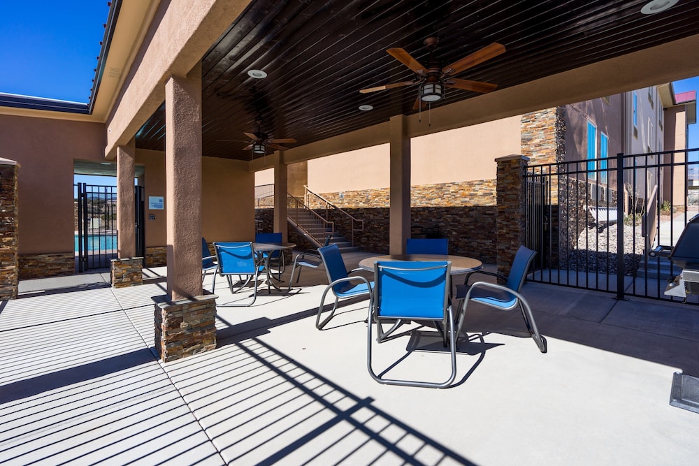 Holiday Inn Express Silver City - photo 19
