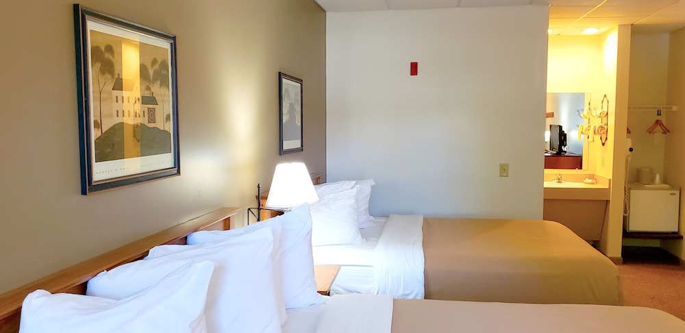 Lodging on the Square - photo 20