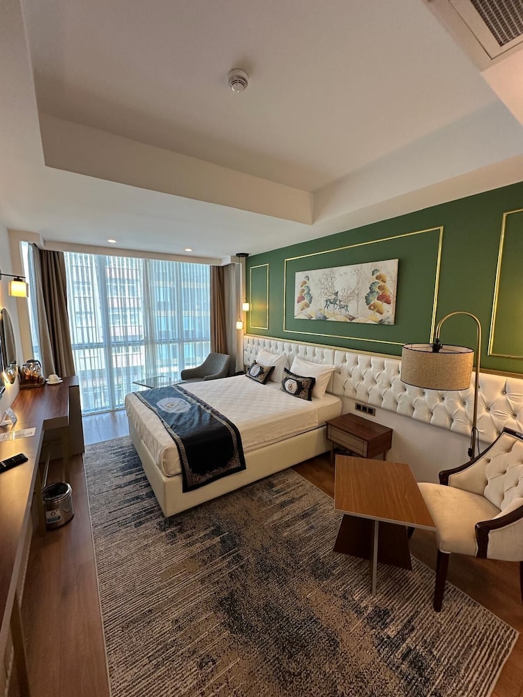 Grand Hamit By Karadayi Airport Hotel — 4-Star Luxury Hotel in Arnavutkoey, Turkey
