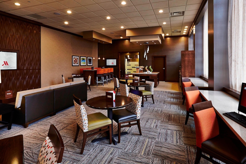 Columbus Airport Marriott - photo 42