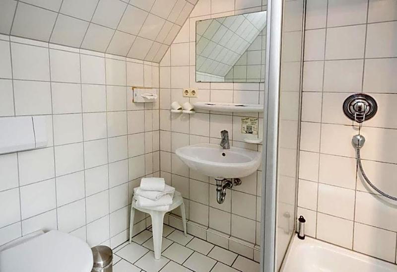 Hotel Mv Ritzlicht — Waren — photo 5