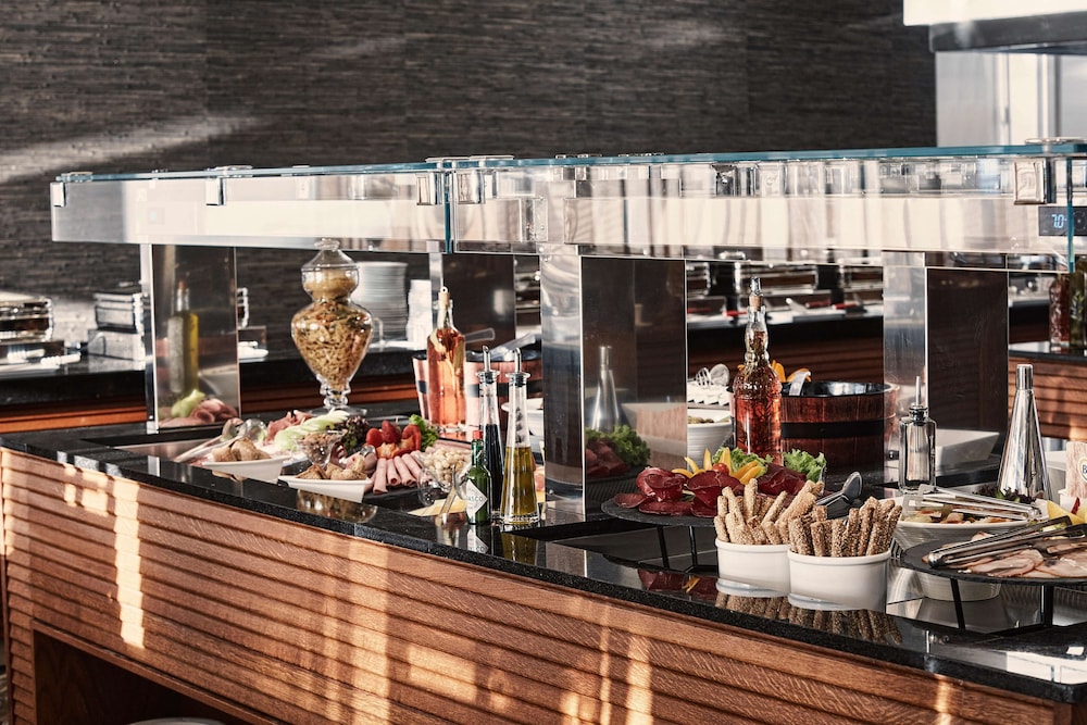 מזון ומשקאות