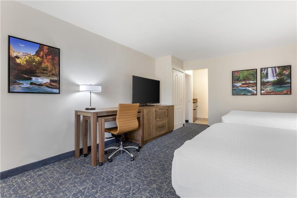 Best Western Plus A Wayfarer's Inn And Suites - photo 13