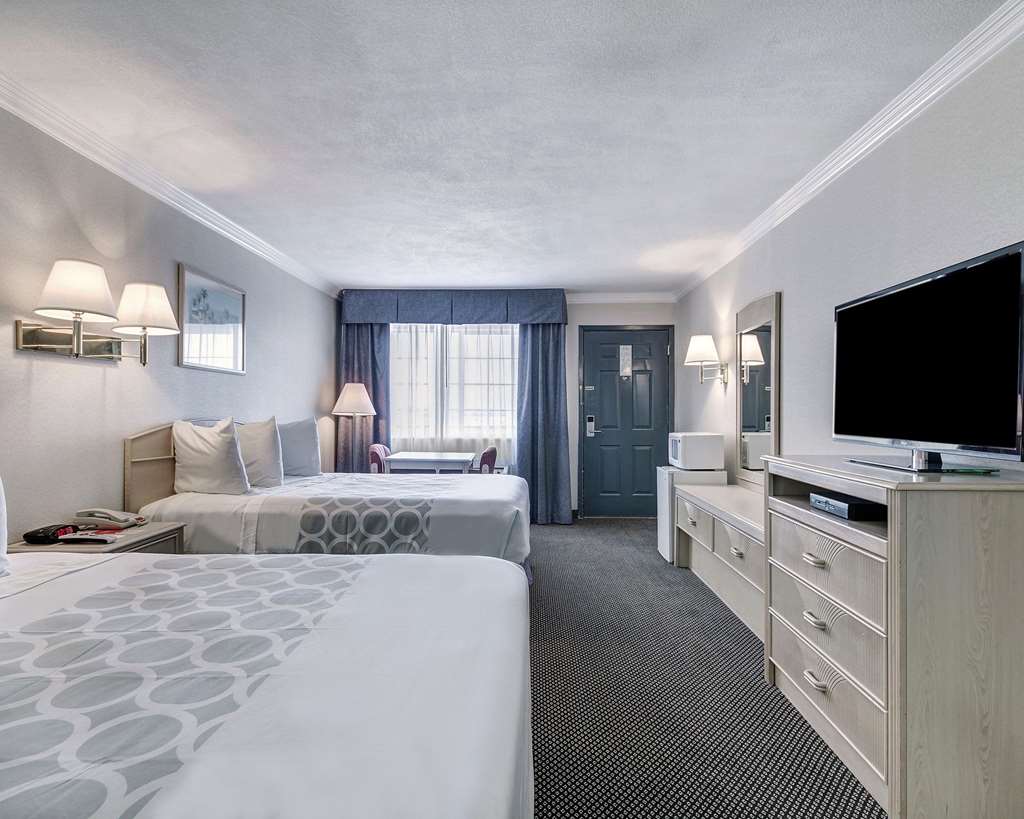 Econo Lodge Van Horn - photo 5