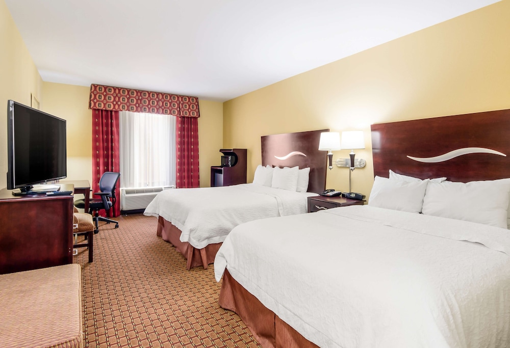 Hampton Inn Galax - photo 14