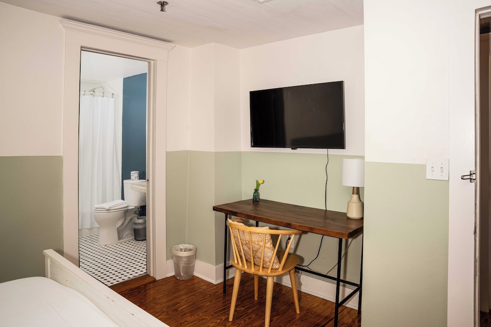 Miami River Inn by Renzzi - photo 53