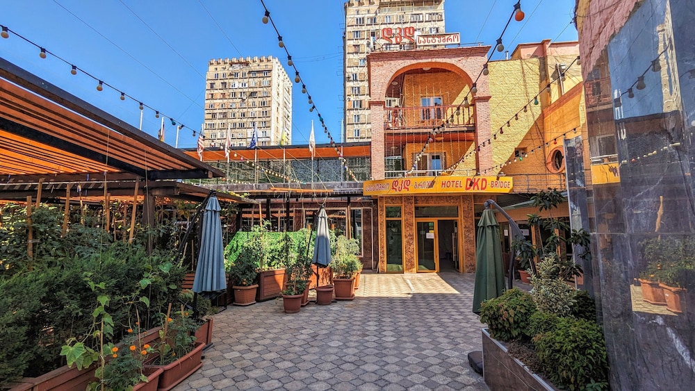 Dkd Bridge - carbon neutral hotel in Tbilisi