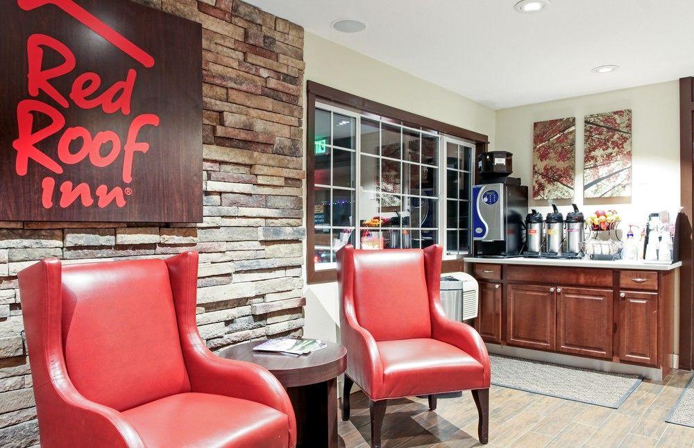 Red Roof Inn Portland - photo 13
