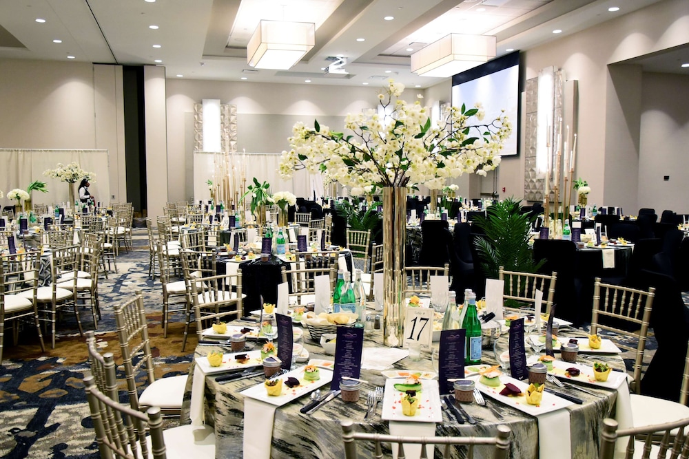 DoubleTree By Hilton Baltimore North Pikesville - photo 63