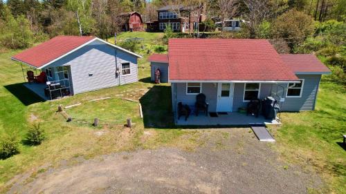 Stargazers Cove Cottages Otter — Middleton