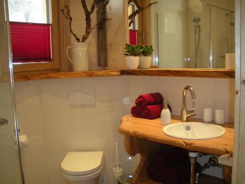 Ferienwohnung Chalet Edelweiss Montafon — 4-Star Luxury Hotel in Sankt Gallenkirch, Austria