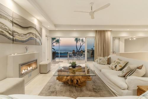 Sunset Bay Camps Bay Villa with pool & sea views