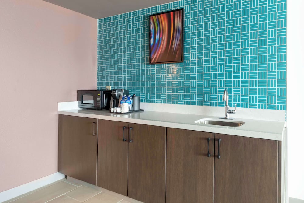Hilton Garden Inn Roanoke Rapids - photo 13